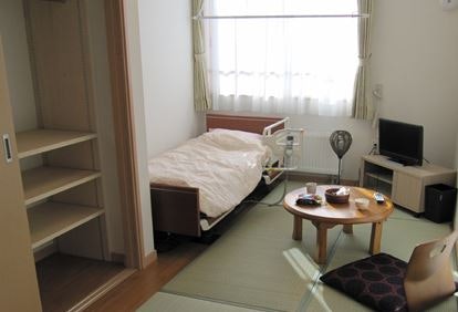 家具搬入例(居室B) アヴニール新川(サービス付き高齢者向け住宅(サ高住))の画像
