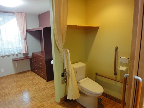 居室・トイレ ハートリビング土浦中央(住宅型有料老人ホーム)の画像