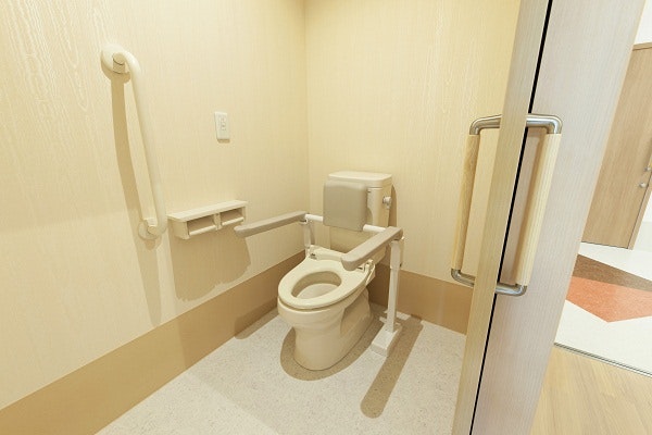 トイレ こすもすの家(サービス付き高齢者向け住宅(サ高住))の画像
