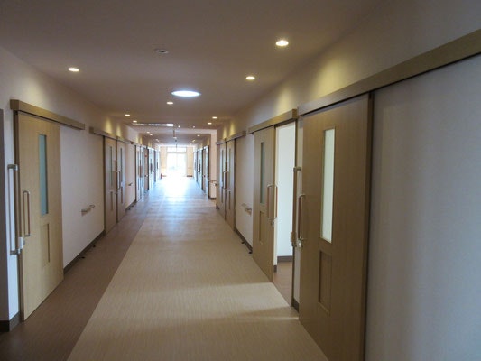 廊下 ひだまりの家藤岡(住宅型有料老人ホーム)の画像