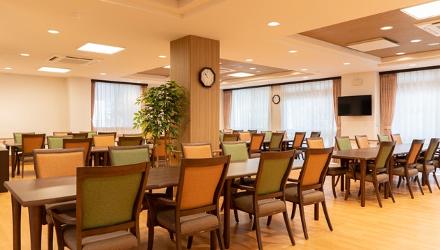 食堂兼機能訓練室 リアンレーヴ北浦和(有料老人ホーム[特定施設])の画像