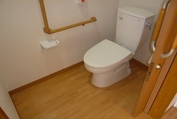 居室トイレ そんぽの家S 川口東領家(サービス付き高齢者向け住宅(サ高住))の画像