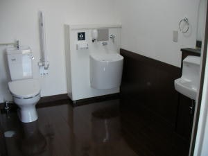 多機能トイレ はなわホームA棟(サービス付き高齢者向け住宅(サ高住))の画像