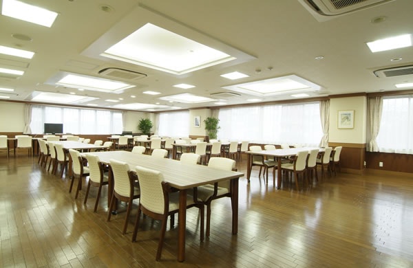 食堂兼機能訓練室 グッドタイムナーシングホーム・東浦和(有料老人ホーム[特定施設])の画像