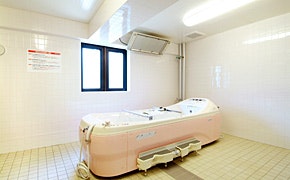 アズハイム東浦和の機械浴室