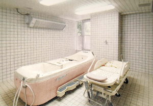 アズハイム南浦和の機械浴室