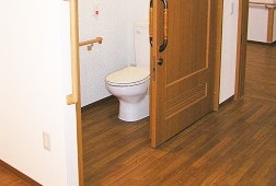 居室トイレ そんぽの家松戸五香(有料老人ホーム[特定施設])の画像
