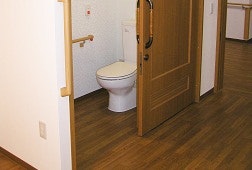 居室トイレ そんぽの家朝日ヶ丘(有料老人ホーム[特定施設])の画像