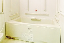 居室浴室 そんぽの家八坂(有料老人ホーム[特定施設])の画像
