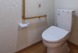 居室トイレ そんぽの家S羽田(サービス付き高齢者向け住宅(サ高住))の画像