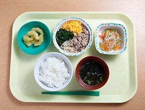 食事例(昼食) ケアポート八王子(有料老人ホーム[特定施設])の画像