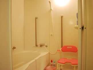 個室浴室 ガーデンフィールズ花畑(サービス付き高齢者向け住宅(サ高住))の画像