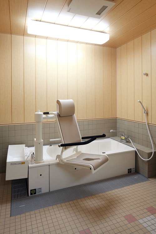 個別浴室(リフト付) ニチイホーム 南品川(有料老人ホーム[特定施設])の画像