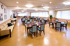 2階大ホール(食堂・機能訓練室) SOMPOケア ラヴィーレ本郷(有料老人ホーム[特定施設])の画像