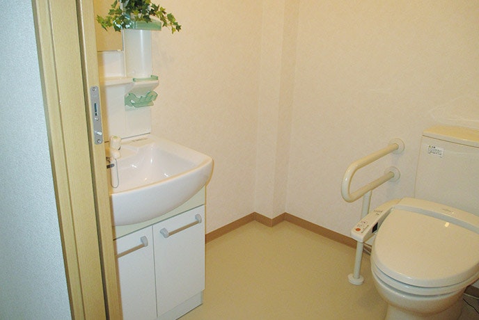 居室内トイレ 武蔵村山ジョイフルホームそよ風(有料老人ホーム[特定施設])の画像