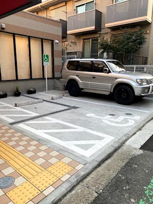 ファミリーホスピス江田ハウスの駐車場