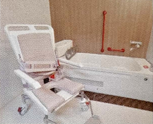 ファミリーホスピス茅ヶ崎の車椅子型リフト浴