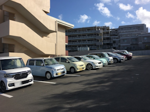 イリーゼ横浜三ツ沢の駐車スペース