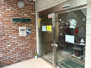 リリィパワーズレジデンス高田東の施設玄関
