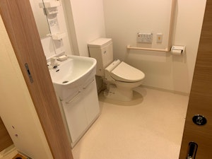 リリィパワーレジデンス貝塚の居室内設備-トイレ