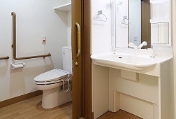 居室洗面・トイレ そんぽの家 大和(有料老人ホーム[特定施設])の画像
