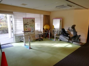 アズハイム横浜東寺尾の機能訓練室