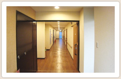 廊下 エルダーホームケア藤沢(住宅型有料老人ホーム)の画像