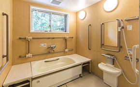 アズハイム川崎中央の個室浴室