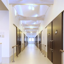 廊下 ハッピーシニアリビング上田(地域密着型サービス付き高齢者向け住宅[特定施設])の画像