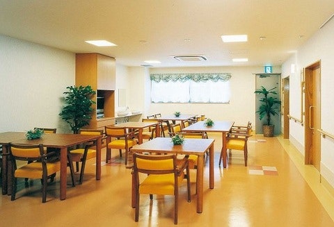 食堂兼機能訓練室 ハイリタイヤー多治見(住宅型有料老人ホーム)の画像