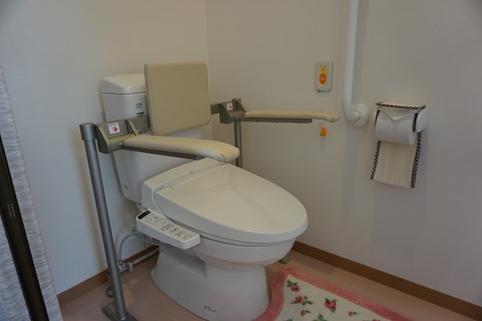 居室内トイレ レジデンス岐阜羽島(住宅型有料老人ホーム)の画像