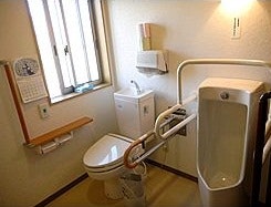 トイレ マコDEホーム弁天(住宅型有料老人ホーム)の画像