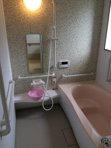 浴室 アイケアおおるり西美薗(サービス付き高齢者向け住宅(サ高住))の画像