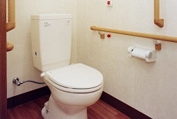 居室トイレ そんぽの家松葉公園(有料老人ホーム[特定施設])の画像