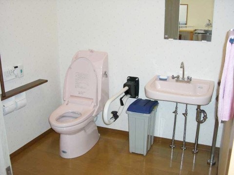 トイレ グループホームやすらぎの里 中野新町(グループホーム)の画像