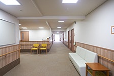 廊下・談話コーナー スーパー・コート京・西京極(住宅型有料老人ホーム)の画像