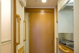 居室キッチン そんぽの家京都羽束師(有料老人ホーム[特定施設])の画像