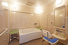 個浴室 スーパー・コート京・六地蔵(有料老人ホーム[特定施設])の画像