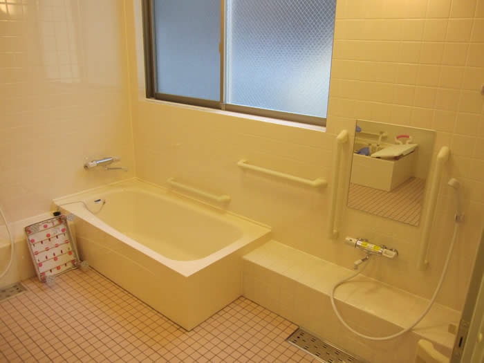 浴室 ライフパートナー城東(住宅型有料老人ホーム)の画像