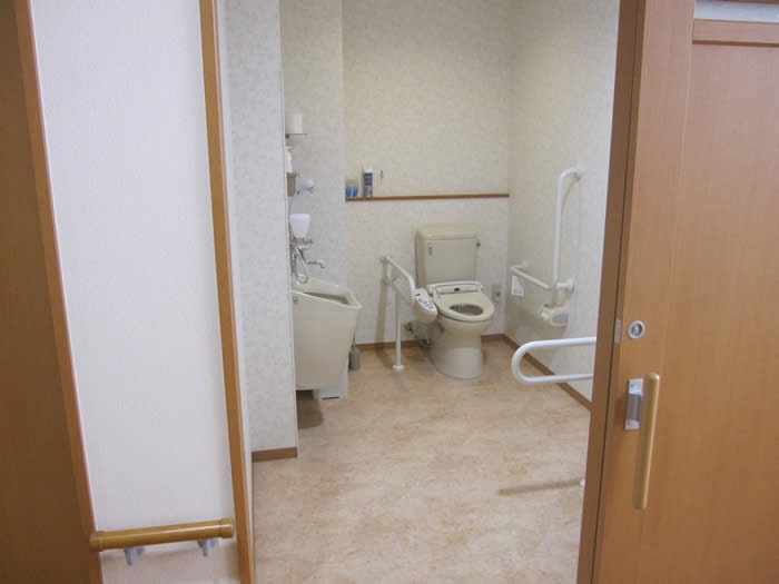 共同トイレ ライフパートナー城東(住宅型有料老人ホーム)の画像