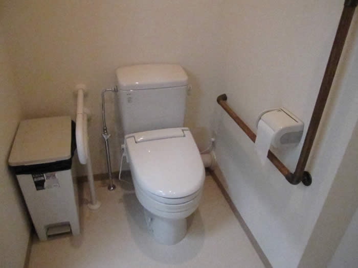 共同トイレ ライフパートナー住吉(住宅型有料老人ホーム)の画像