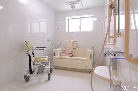介護浴室 やさしい手 東大阪楠根(住宅型有料老人ホーム)の画像