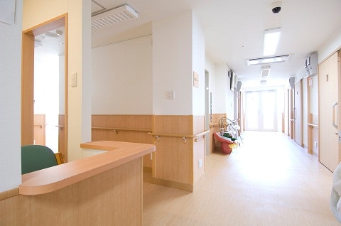 廊下 やさしい手 東大阪(住宅型有料老人ホーム)の画像
