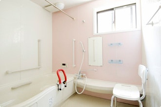 浴室 フォーユー八尾北(住宅型有料老人ホーム)の画像