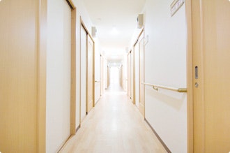 廊下 フォーユー八尾北(住宅型有料老人ホーム)の画像