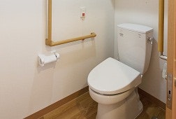 居室トイレ そんぽの家S 千里山東(サービス付き高齢者向け住宅(サ高住))の画像