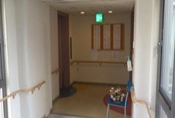 エレベーターホール そんぽの家豊中南曽根(有料老人ホーム[特定施設])の画像