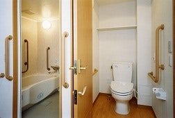 居室トイレ・浴室 そんぽの家鶴見徳庵(有料老人ホーム[特定施設])の画像
