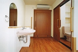 居室トイレ・洗面台 そんぽの家北加賀屋(有料老人ホーム[特定施設])の画像