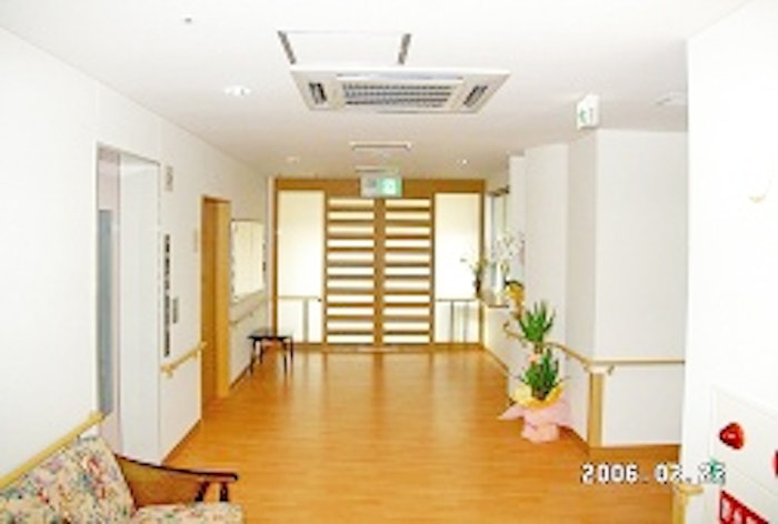玄関 そんぽの家 茨木島(有料老人ホーム[特定施設])の画像